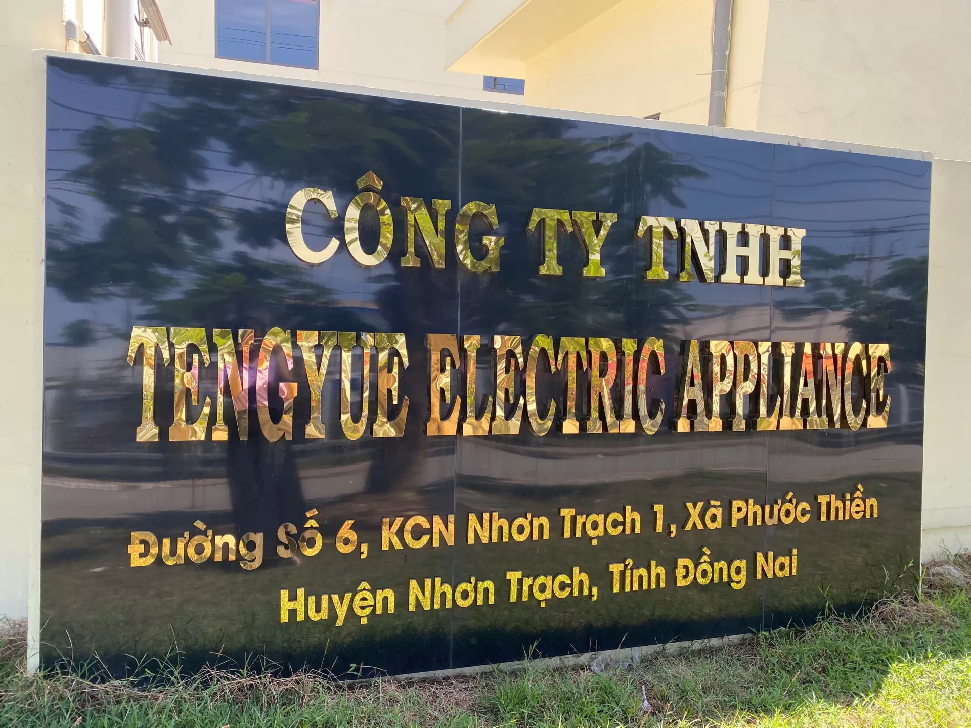 Tuyển  Hành Chính Văn Phòng